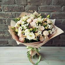 Букет цветов из:  Альстромерии, Розы и Хризантемы в Бесскорбной