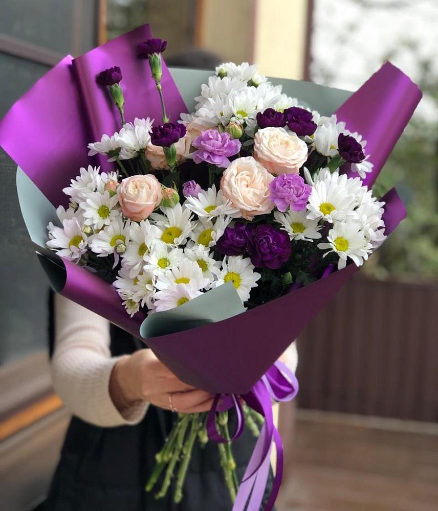 Букет цветов из: Хризантемы, Гвоздики и Розы в Бесскорбной