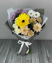 Букет цветов из:  Розы, Герберы и Хризантемы в Бесскорбной