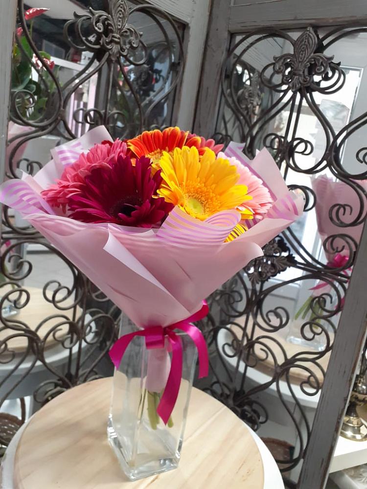 Букет цветов из: Герберы в Бесскорбной