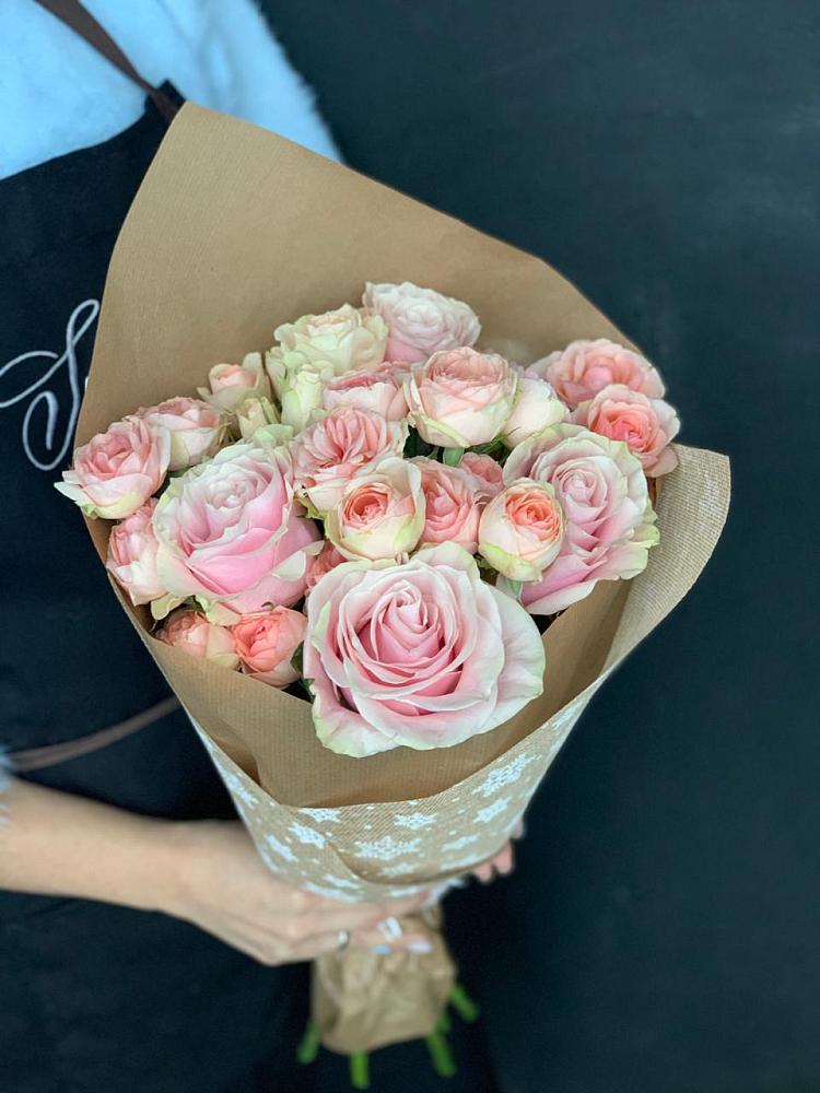 Букет цветов из: Хризантемы и Розы в Бесскорбной