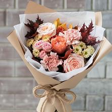 Букет цветов из:  Гвоздики, Хризантемы и Розы в Бесскорбной