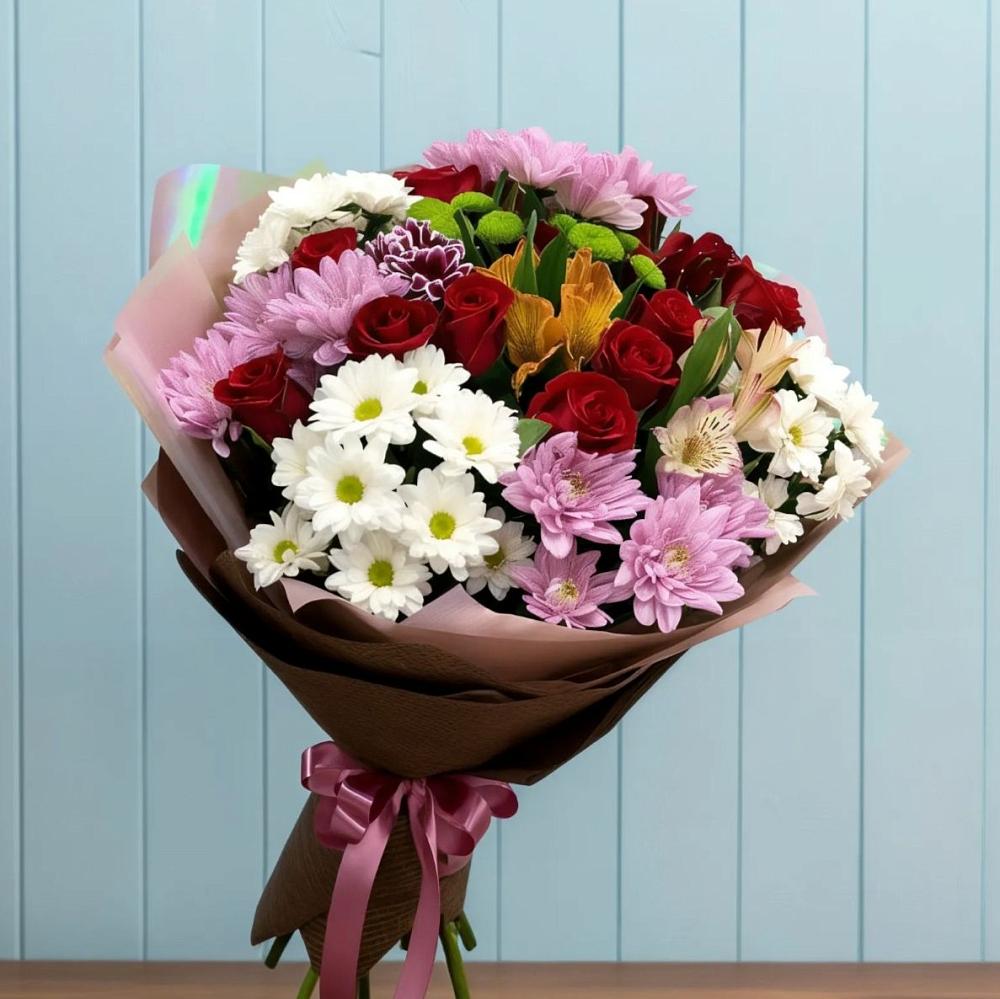 Букет цветов из: Розы, Хризантемы и Альстромерии в Бесскорбной