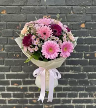 Букет цветов из:  Герберы и Хризантемы в Бесскорбной