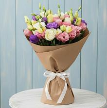 Букет цветов из:  Лизиантусы в Бесскорбной