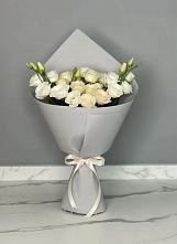 Букет цветов из:  Розы и Лизиантусы #REPLACE_PRED# Бесскорбной